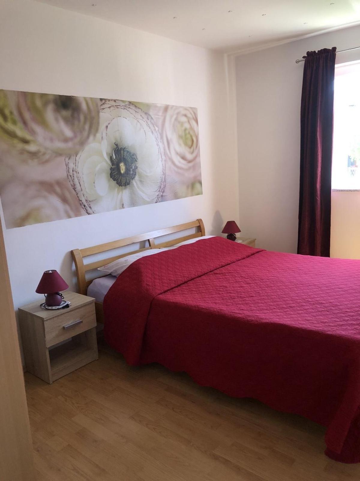 Apartman Sara ロヴィニ エクステリア 写真