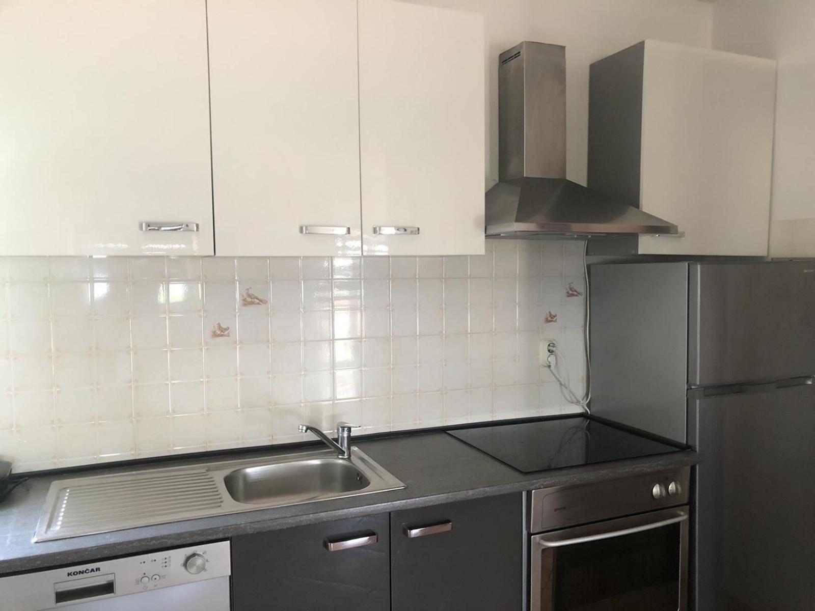 Apartman Sara ロヴィニ エクステリア 写真